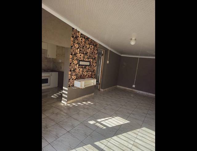 6 BEDROOM HOUSE FOR SALE IN VANDERBIJLPARK CW 6